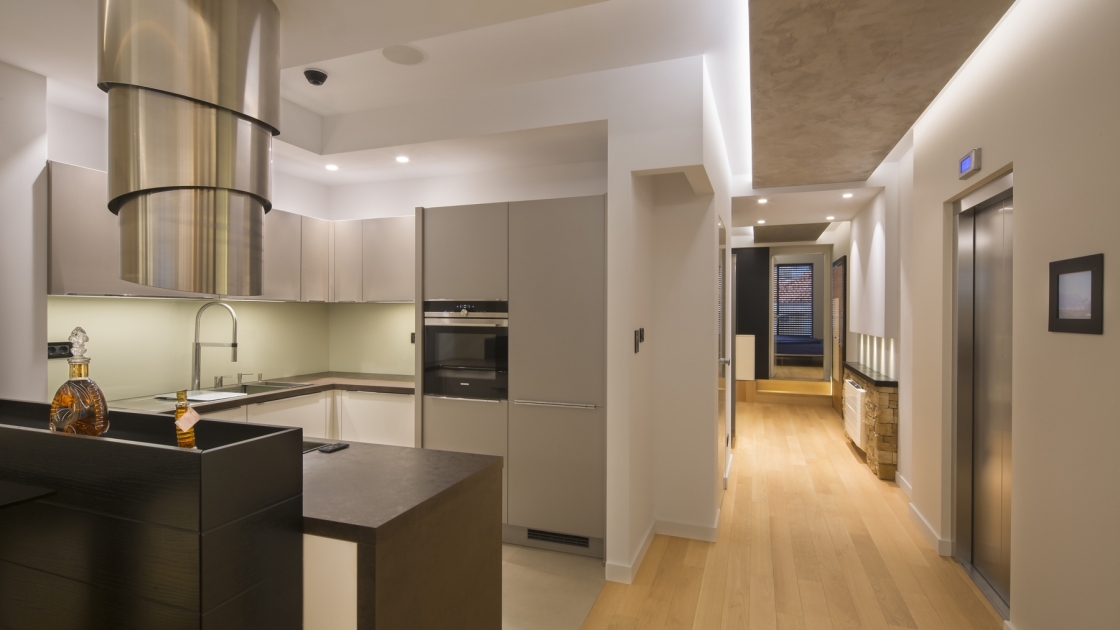 Apartman 2, Budva, Svinjišta